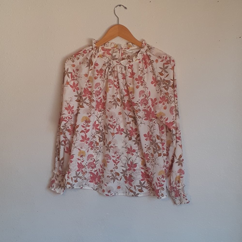 DOWNEAST long sleeves blouse size S